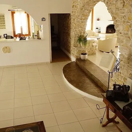 Eri Otel Páros
