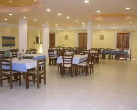 Eri 3* פארוס