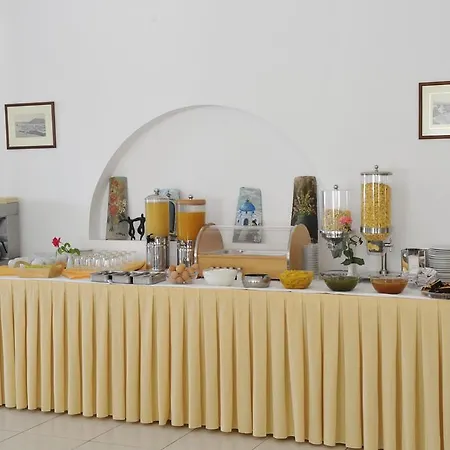 Otel Eri Páros