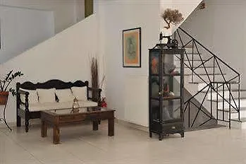 Eri 3* Páros